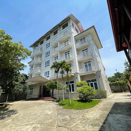 Thien Binh Hotel Hòa Bình エクステリア 写真